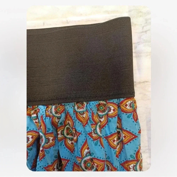 Queen The Label Flowy Mini Skirt  Size 16 - Picture 8 of 10